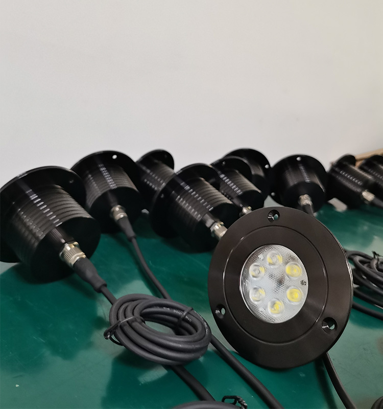 Светодиодный прожектор 10 Вт для машины